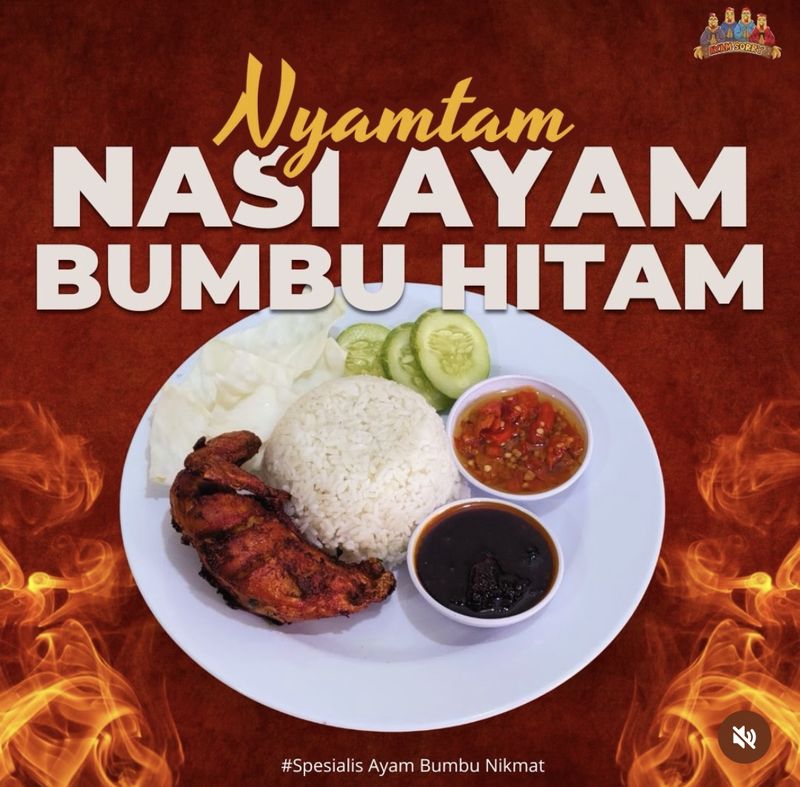 Di sini tempatnya menikmati ayam goreng dengan aneka macam bumbu.
