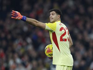 Juventus Dekati Emiliano Martinez