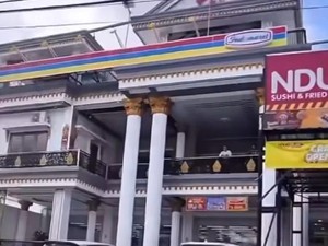 Viral Indomaret Megah di Pangkalan Bun, Ada Lift-nya