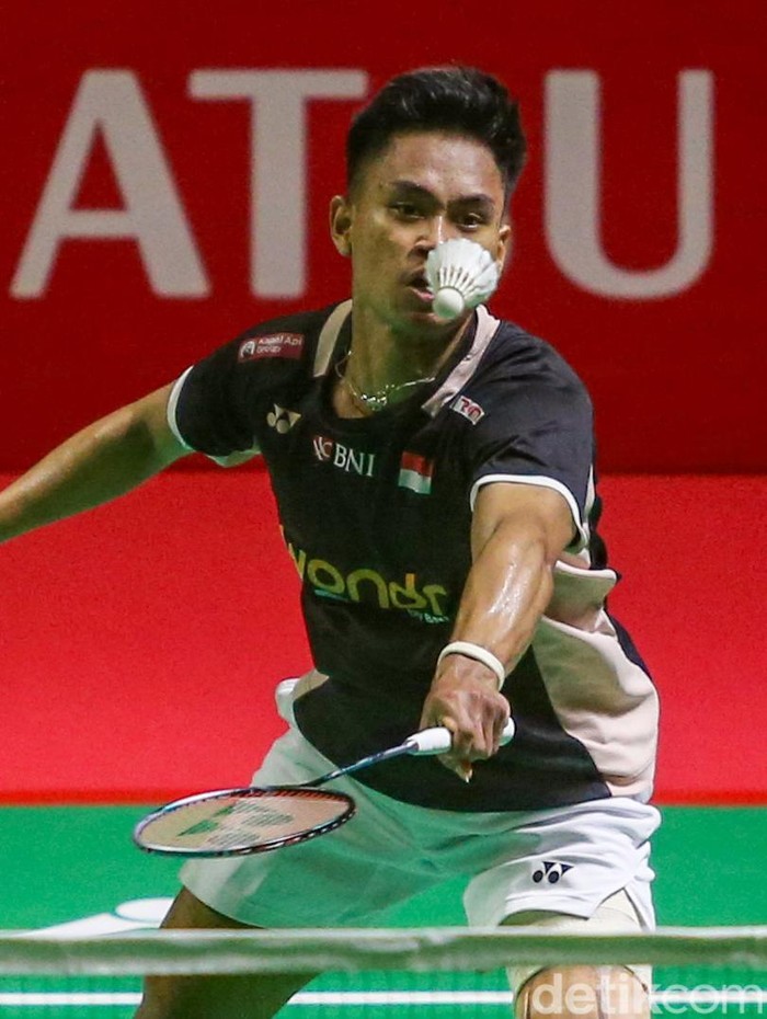 Ganda campuran Jafar Hidayatullah/Felisha Pasaribu tersingkir di semifinal Indonesia Masters 2026. Mereka kalah dari pasangan Denmark Mathias Christiansen/Alexandra Boje dengan skor 22-20, 19-21, 17-21.