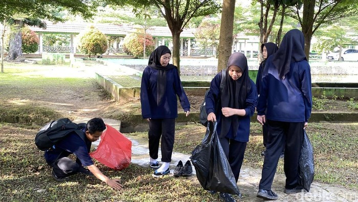 Kegiatan Tasaku murid Sekolah Rakyat Menengah Atas 7 Sentra Palembang