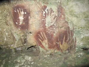 Ini Cara Ilmuwan Tentukan Usia Gambar Cadas 67.800 Tahun di Pulau Muna Sulawesi