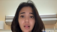 Hal ini dibagikan dalam akun TikTok miliknya. Ia pun ditanya soal penyakitnya. Foto: dok TikTok Lula Lahfah