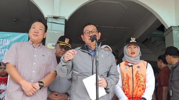 Air dari Tangerang Bikin Banjir Terparah Terjadi di Jakbar