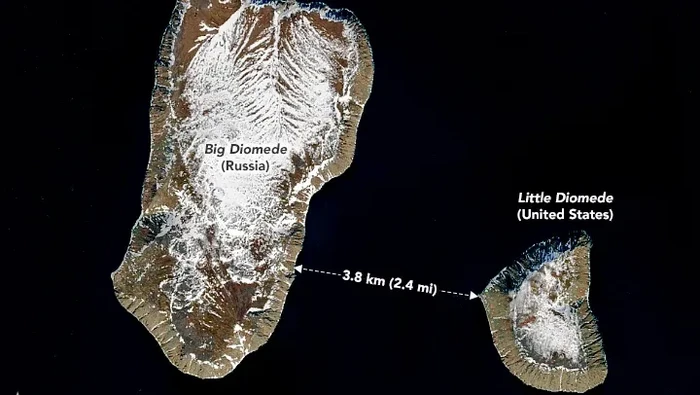 Aneh tapi Nyata, Jarak 2 Pulau Ini Cuma 3,8 KM tapi Beda Waktunya 21 Jam