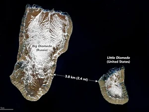 Aneh tapi Nyata, Jarak 2 Pulau Ini Cuma 3,8 KM tapi Beda Waktunya 21 Jam