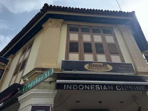 Bisnis Kuliner Singapura Berdarah-darah, Warung Nasi Padang Tertua Ikut Tumbang