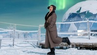 Ria Ricis sebelum ke China sempat liburan awal 2026 ke Rusia. Ini momen dirinya melihat aurora di Murmanks. (Foto: dok Instagram riaricis1795)