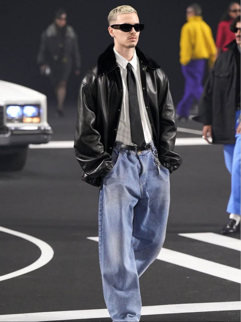 Romeo Beckham Jadi Model di Paris Fashion Week.