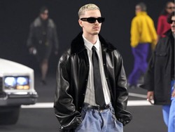 Romeo Beckham Eksis di Paris Fashion Week saat Konflik Keluarga Memanas