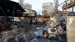 Serangan Drone dan Rudal Rusia Hantam Kyiv, Sejumlah Bangunan Sipil Rusak