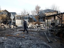 Serangan Rusia di Ukraina Timur Tewaskan Ayah dan Anaknya