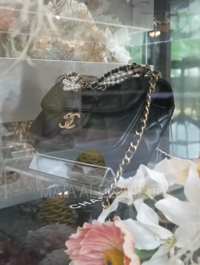 Potret Isi Seserahan di Lamaran Syifa Hadju-El Rumi, Tas Branded-Jam Rolex