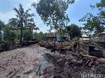 1 Orang Tewas-Ratusan Warga Mengungsi Akibat Banjir Bandang di Pemalang