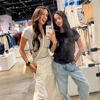 Anak kedua Olla, Aleena, kini sudah semakin besar. Memiliki tinggi yang hampir sama dengan sang mama, keduanya kini terlihat bak kakak-adik. Foto: Instagram/@ollaramlan