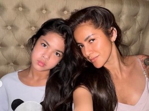 Potret Aleena Putri Olla Ramlan Kini Sudah Remaja, Cantik Saingi Sang Mama