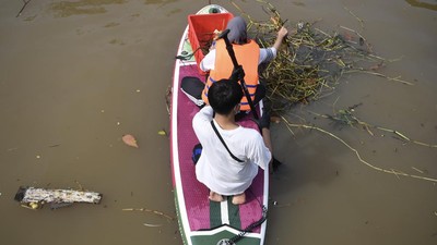 Cegah Banjir, Aksi Bersih Sungai Karang Mumus di Samarinda