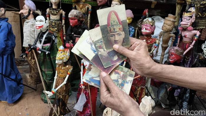 Jejak Alun Ruhiyat: Berdayakan Warga Lewat Wayang Golek