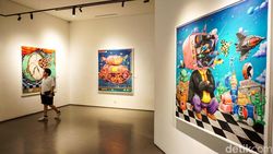 Karya Nyoman Suarnata di Small Talks for Serious Times Ramai Pengunjung