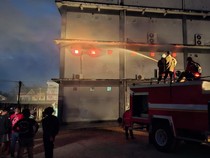 Detik-detik Kebakaran Intan Market Sintang, Berawal dari Lantai 2