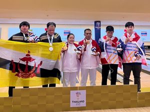 Jebolan STPL Kemensos, Atlet Para Bowling Raih Emas ASEAN Para Games 2025