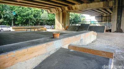 Kolong Flyover Summarecon Disulap Jadi Skatepark, Pembangunan Hampir Rampung