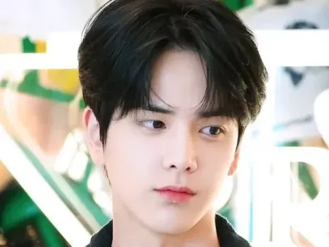 Model Rambut Pria Korea Terbaru