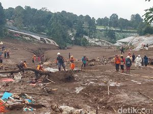 Operasi SAR 24 Jam Diberlakukan Cari 79 Korban Longsor Cisarua