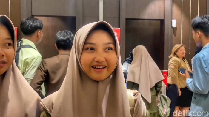 Asa Pelajar Jabar Menggapai Mimpi Kuliah di Turki