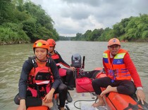 Pencarian Pemain Angklung yang Tenggelam di Empat Lawang Diperluas