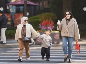 Gaya Pengasuh Rafathar, Mbak Lala On Point di China