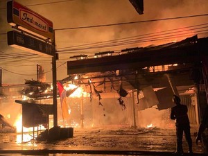 Indomaret dan 9 Ruko Lainnya di Sambas Ludes Terbakar, Kerugian Capai Rp 6 M