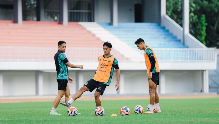 Sesi latihan PSIM Jogja di Stadion Mandala Krida, Kota Jogja, Sabtu (24/1/2026).