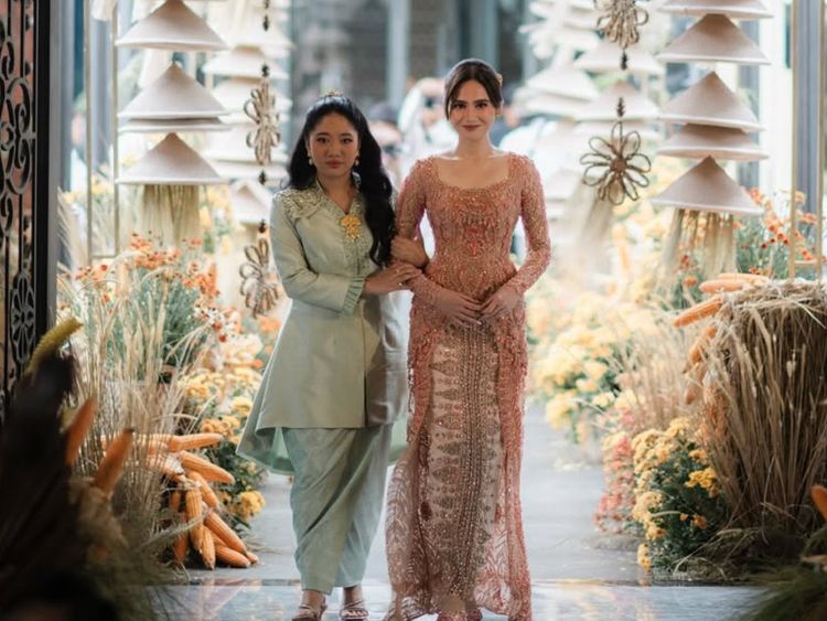 Foto Sherina Adik Syifa Hadju yang Dampingi di Acara Lamaran, Jarang Tersorot