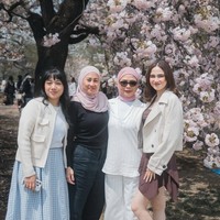 Sherina juga memiki akun Instagramnya sendiri yang sudah diikuti lebih dari 44,5 ribu pengguna lainnya. Meski demikian ia jarang mengunggah foto-fotonya ke Instagram. Foto: Instagram/@sndihadju