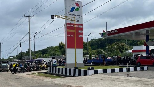 Suasana antrean di salah satu SPBU Rote Ndao. Sabtu (24/1/2026). (Dok. Pertamina Patra Niaga)
