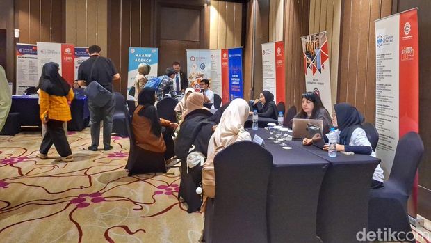 Suasana saat pelajar di Jabar mencari tahu soal pendidikan di Turki