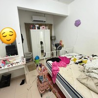 Viral Wanita Hobi Dandan, Kamarnya Justru Penuh Sampah dan Bau Busuk