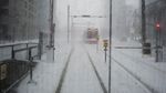 Badai Salju Ganggu Perjalanan Kereta di New York