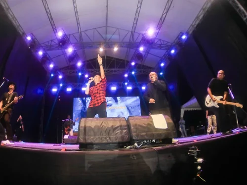 Momen manggun terakhir Lucky Widja bareng Element.