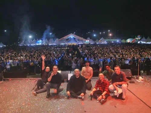 Momen manggun terakhir Lucky Widja bareng Element.