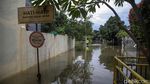 Potret Banjir Rendam Perumahan Cluster Taman Sakura Bekasi