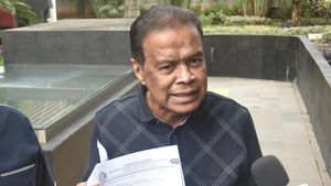 Potret Bos Maktour Fuad Hasan Penuhi Panggilan KPK Terkait Kasus Kuota Haji
