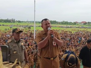 Ribuan PPPK Kupang Tolak Rencana Potong Gaji 50 Persen