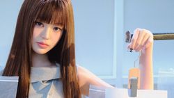 Potret Menawan IVE Buat Comeback REVIVE+