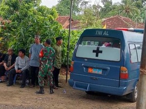 Praka Kori yang Tewas Tertimbun Longsor Cisarua Dimakamkan di Lampung