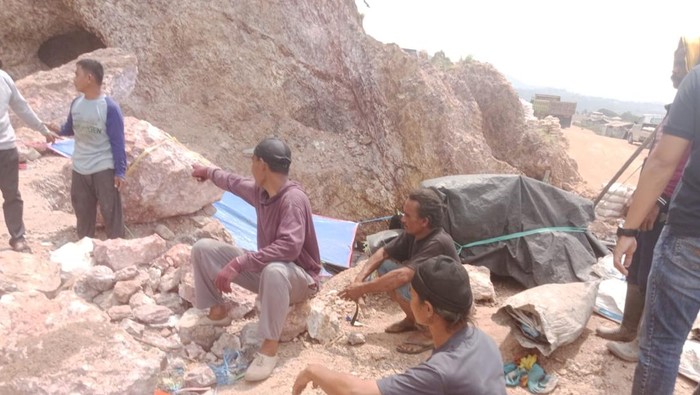 Penambang di Palu Tewas Terjatuh saat Ambil Material Emas