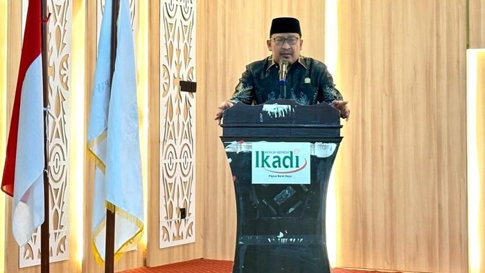 Ketum IKADI Ahmad Kusyairi Suhail
