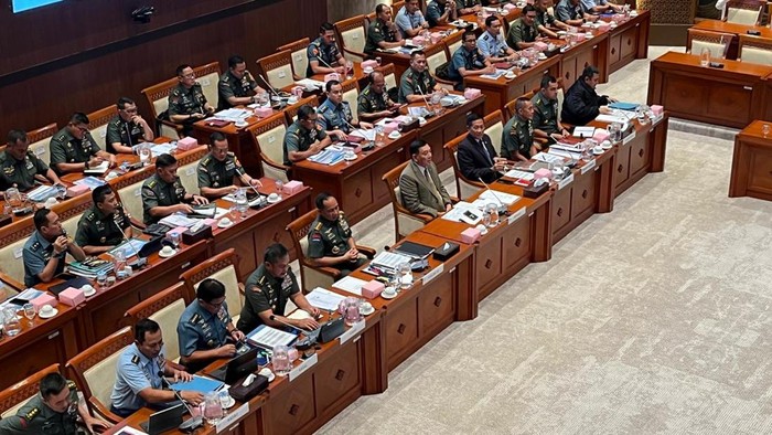 Komisi I DPR Gelar Rapat Tertutup Bareng Menhan dan Panglima TNI