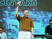 Video: Duka Para Sahabat atas Meninggalnya Lucky Widja Vokalis Element